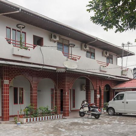 Koolkost Syariah Near Ayani Mega Mall Pontianak Extérieur photo