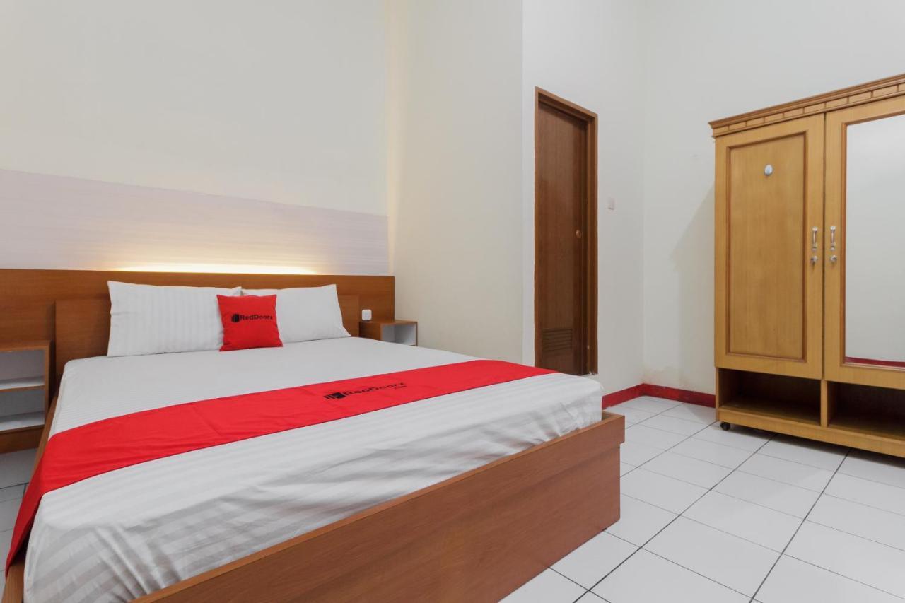 Koolkost Syariah Near Ayani Mega Mall Pontianak Extérieur photo