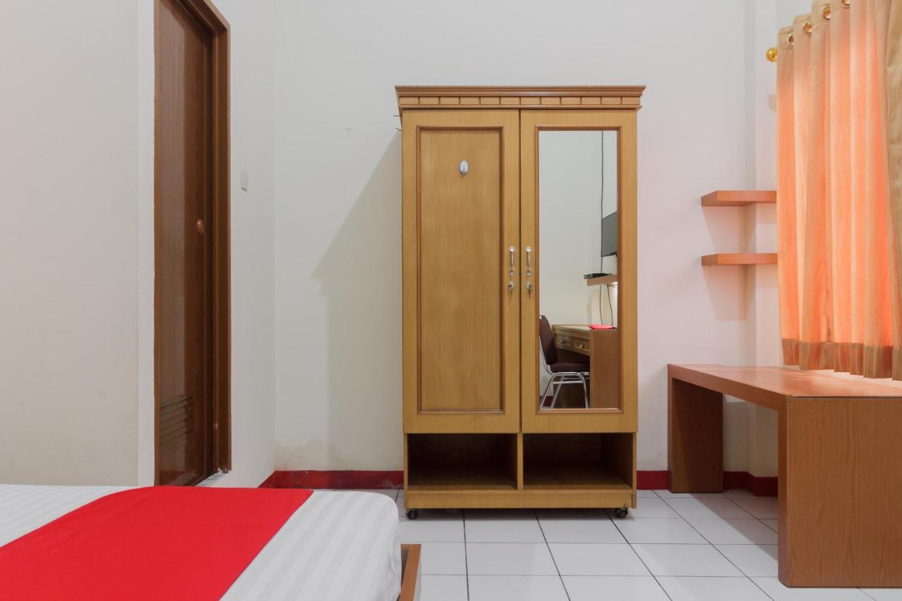 Koolkost Syariah Near Ayani Mega Mall Pontianak Extérieur photo