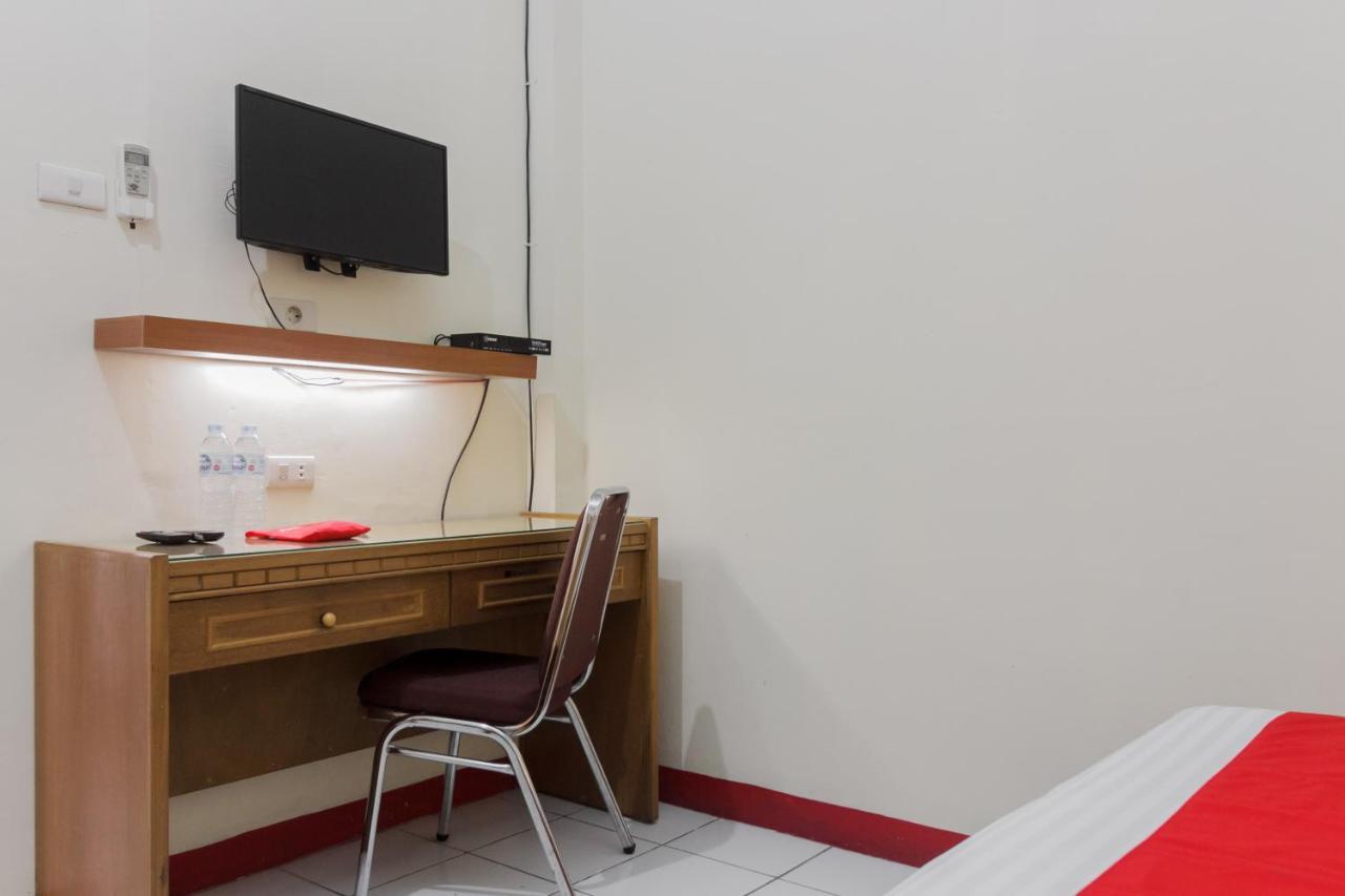 Koolkost Syariah Near Ayani Mega Mall Pontianak Extérieur photo